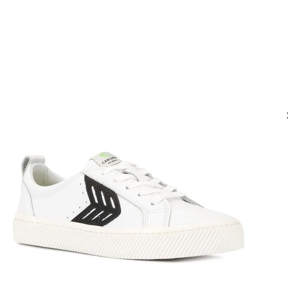 Cariuma Catiba Low Off White Leather Black Logo (Men\'s 12 or Women\'s 13.5) main image 5